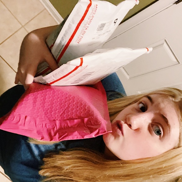 Meet your Posher, Mackenzie - Picture 8 of 9